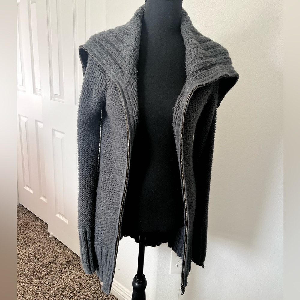 BCBG MAXAZRIA Gray Women's Sweater